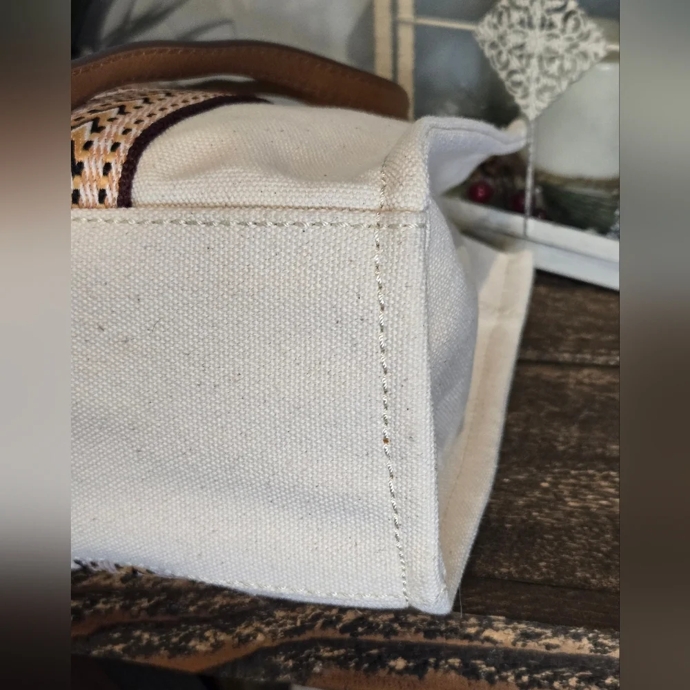 Ana Canvas Tote Bag - Picture 8 of 12